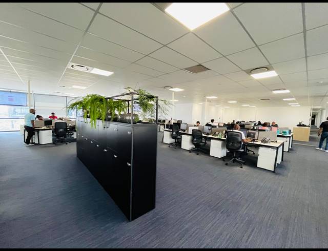 2,495M² OFFICE TO LET IN NOORDWYK